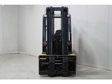 Chariot 4 roues électrique 2013  CAT Lift Trucks EP40 (2)