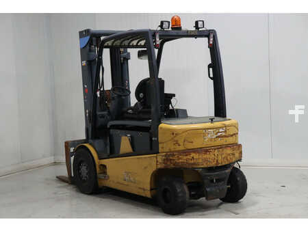 Chariot 4 roues électrique 2013  CAT Lift Trucks EP40 (4)