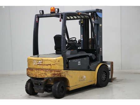 Chariot 4 roues électrique 2013  CAT Lift Trucks EP40 (6)