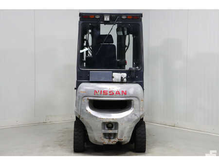 Chariot élévateur diesel 2009  Nissan Y1D2A25Q (5)
