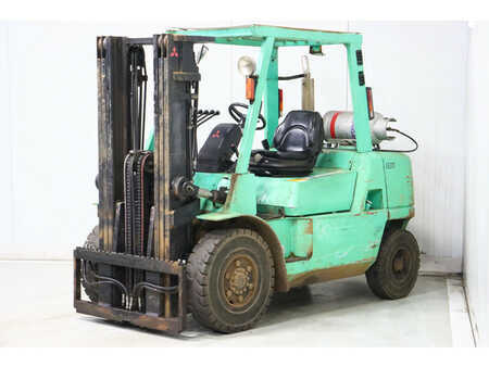 Treibgasstapler 2005  Mitsubishi FG40K (3)