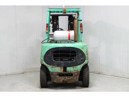 Treibgasstapler 2005  Mitsubishi FG40K (5)