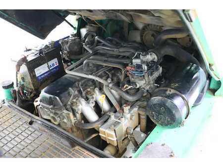 Treibgasstapler 2005  Mitsubishi FG40K (7)