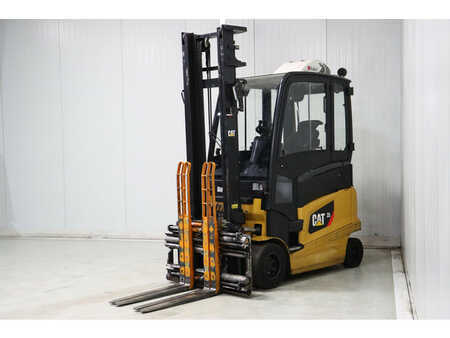Chariots électriques à 4 roues 2018  CAT Lift Trucks EP35N (3)