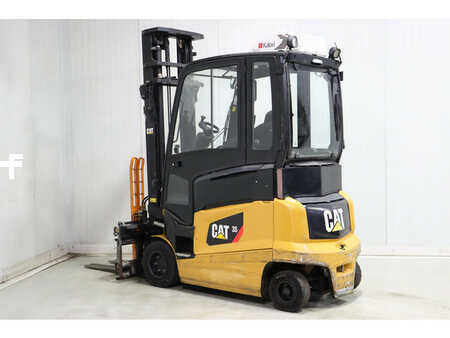 Chariots électriques à 4 roues 2018  CAT Lift Trucks EP35N (4)