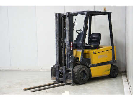 El truck - 4 hjulet 2002  Yale ERP25ALF (3)