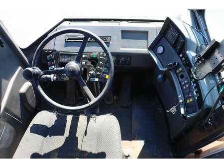 Terminaltraktor 2005  Kalmar TRX182A (13)
