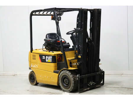 El truck - 4 hjulet 2010  CAT Lift Trucks EP25KPAC (1)