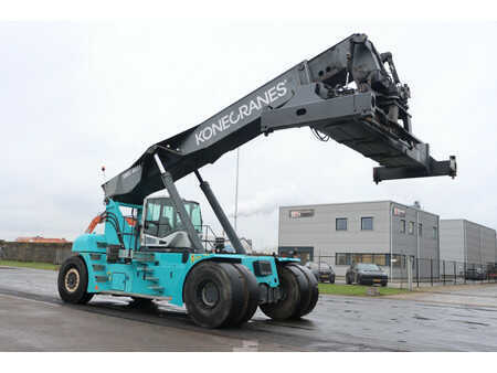 Reachstacker 2015  SMV Konecranes 4531TC5 (1)