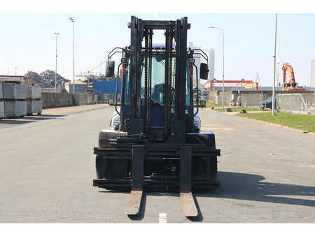 Diesel truck 2014  TCM FD100-2 (2)
