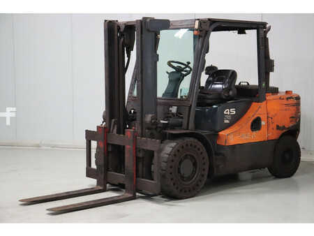 Doosan D45S-7