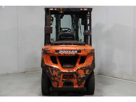 Doosan D45S-7