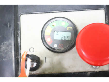 Nízkozdvižný vozík 2014  Hyster P2.5 (9)