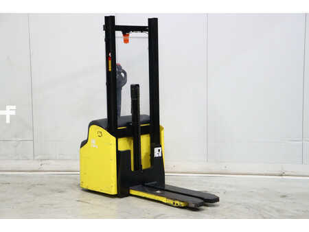 Stacker pedestre 2022  Loc A10 ACS 15 SP (1)