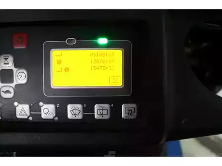 Elektro 4 Rad 2016  Toyota 8FBM20T (9)