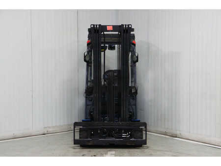 Elektro 4 Rad 2016  Toyota 8FBM20T (3)