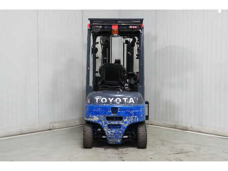 Elektro 4 Rad 2016  Toyota 8FBM20T (6)