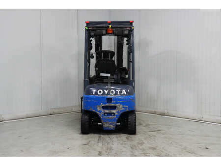 Elektro 4 Rad 2018  Toyota 8FBM20T (6)