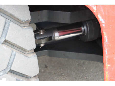 Dieselový VZV 2005  Kalmar DCE120-6 (12)