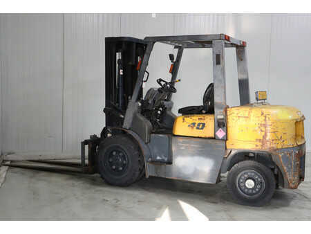 Dieselový VZV 2012  TCM FD40T2 (5)