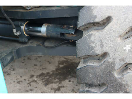 Carretilla elevadora diésel 2016  SMV Konecranes 33-1200C (10)