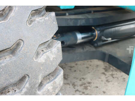 Carretilla elevadora diésel 2016  SMV Konecranes 33-1200C (11)