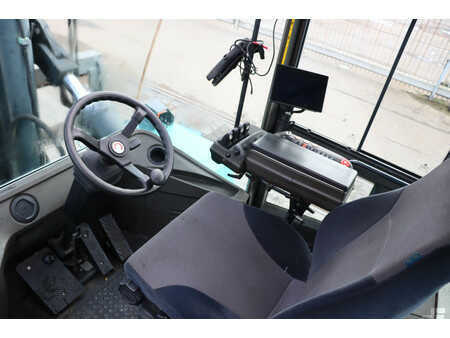 Carretilla elevadora diésel 2016  SMV Konecranes 33-1200C (2)