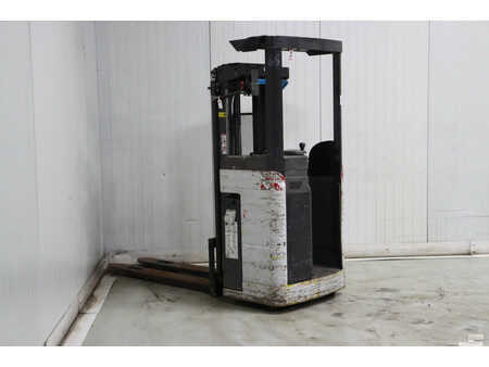 Retráctil 2015  Nissan AJN160 (5)