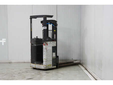 Retráctil 2015  Nissan AJN160 (7)