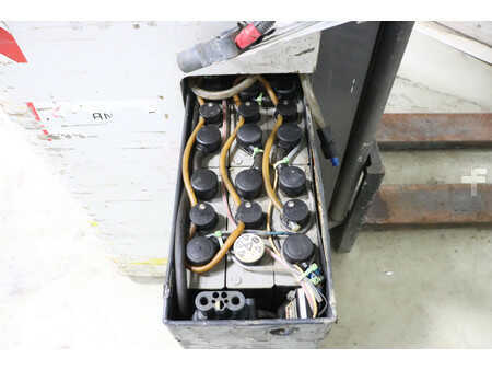 Retráctil 2015  Nissan AJN160 (8)