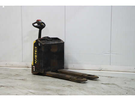 Porta-paletes elétrico 2016  Hyster P1.8 (1)