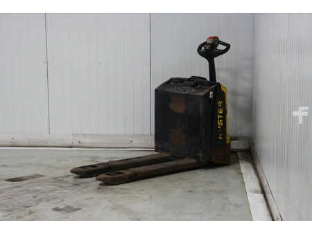 Porta-paletes elétrico 2016  Hyster P1.8 (4)