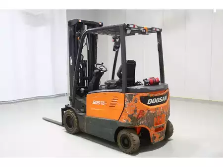 El truck - 4 hjulet 2017  Doosan B25X-7 (6)