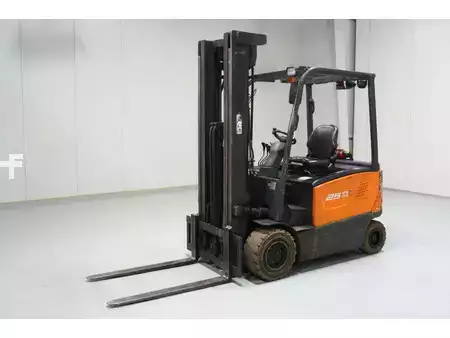 El truck - 4 hjulet 2017  Doosan B25X-7 (7)