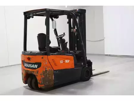 Elektro tříkolové VZV 2017  Doosan B18T-7 (7)