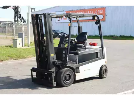 Elektro 4 Rad 2015  Nissan G1Q2L25Q (4)