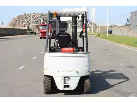 Elektro 4 Rad 2015  Nissan G1Q2L25Q (6)