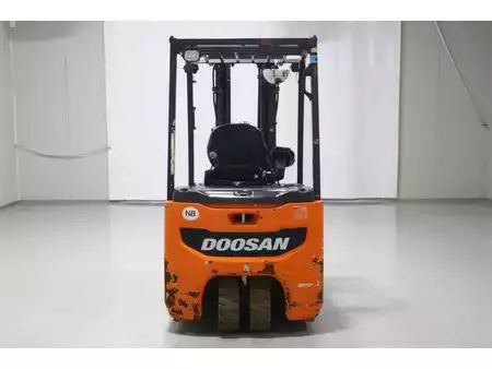 Elektro tříkolové VZV 2019  Doosan B20T-7 (6)
