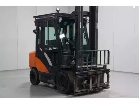 Chariots élévateurs diesel 2020  Doosan D35C-7 (1)