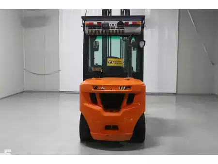 Chariots élévateurs diesel 2020  Doosan D35C-7 (6)