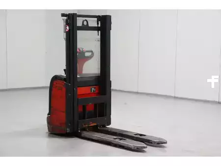 Stoccatori 2003  Linde L10 (1)