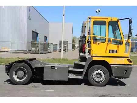 Terminálový traktor 2019  Terberg YT182 (11)
