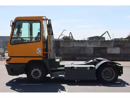Terminálový traktor 2019  Terberg YT182 (7)