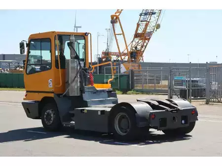Terminálový traktor 2019  Terberg YT182 (8)