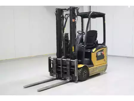 Elektro 3 Rad 2019  CAT Lift Trucks EP16ANT (4)
