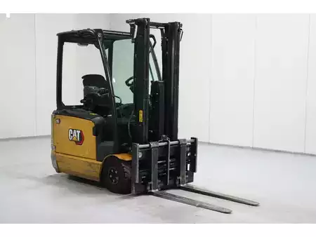 Elektro 3 Rad 2020  CAT Lift Trucks EP16ANT (1)