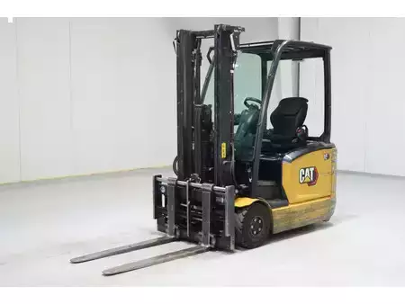 Elektro 3 Rad 2020  CAT Lift Trucks EP16ANT (4)