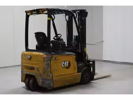 Elektro 3 Rad 2020  CAT Lift Trucks EP16ANT (7)