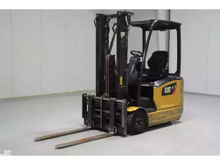 Elektro 3 Rad 2019  CAT Lift Trucks EP16ANT (4)