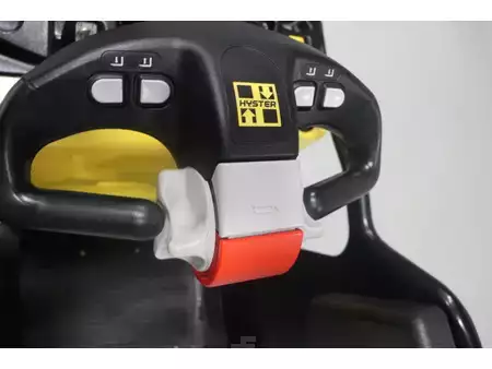 Horizontal Order Pickers 2020  Hyster P2.0S FBW (7)